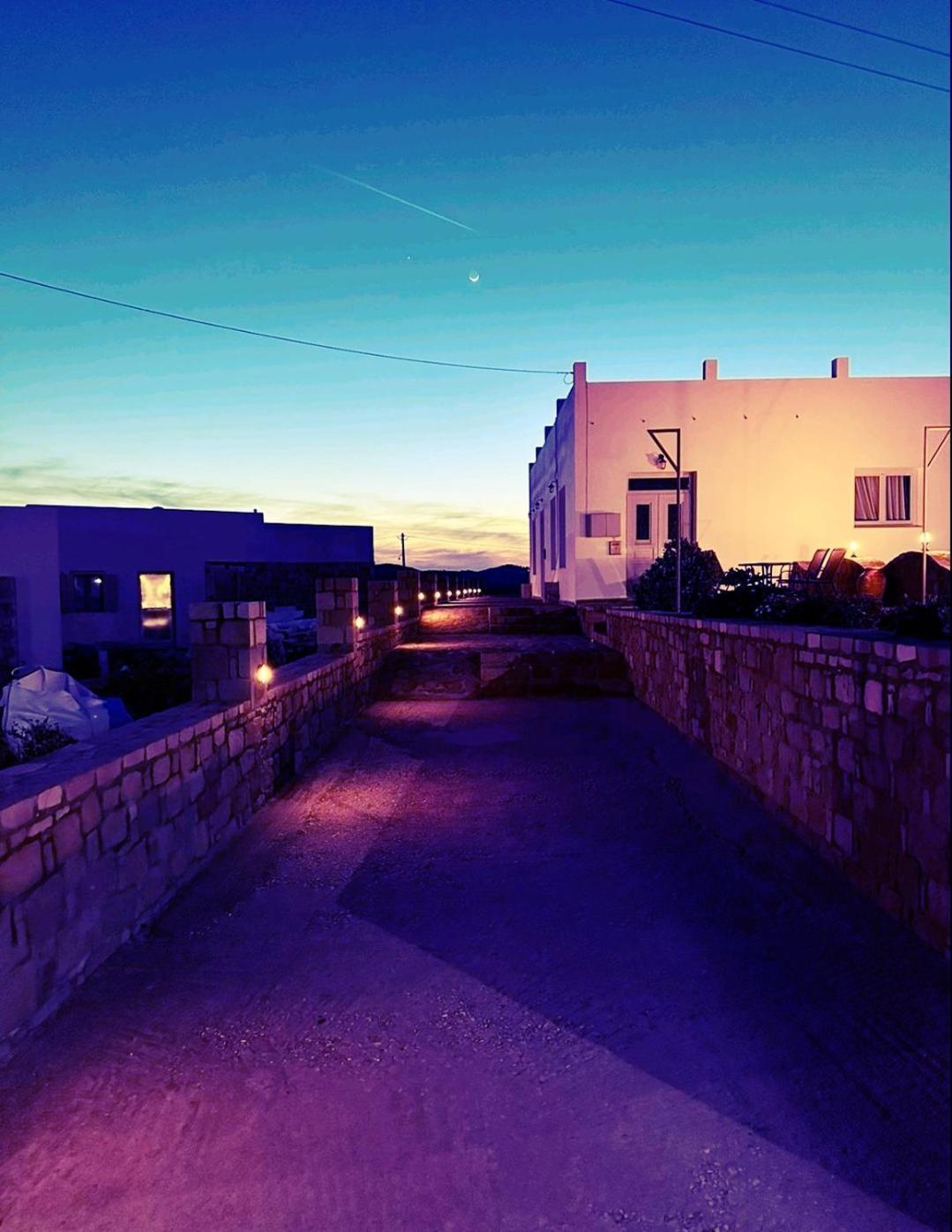 Sea, Sunset & Garden View Parasporos Houses, Milos Adamantas  Exteriér fotografie